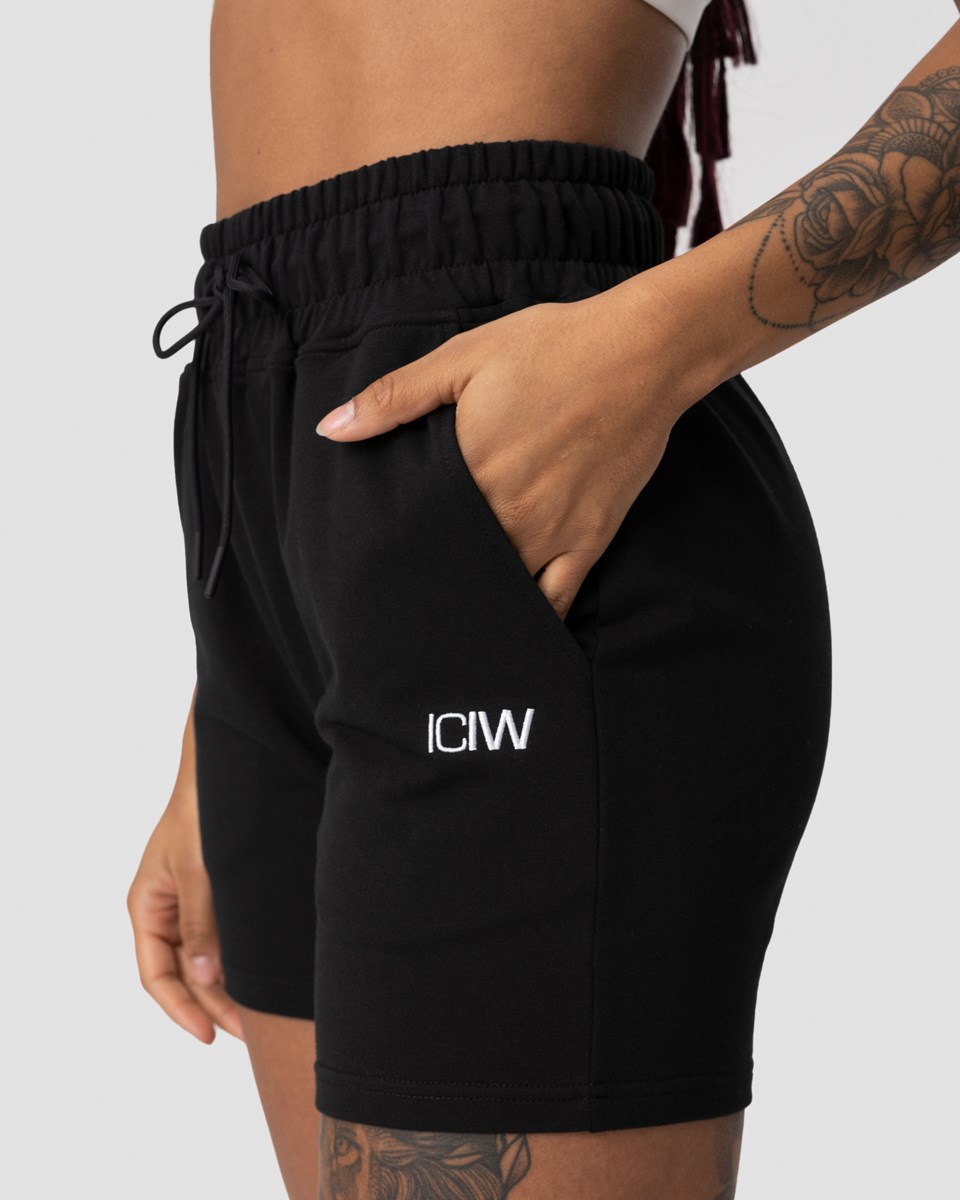 ICIW Activity Shorts Wmn Svarta | 068572HDU