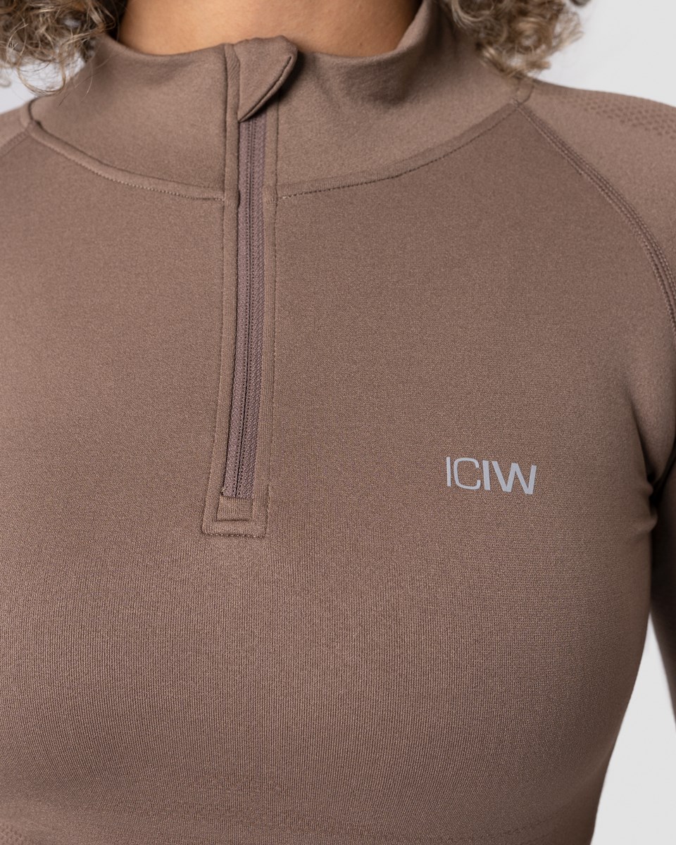 ICIW Define Cropped 1 4 Zip Desert Sand Bruna | 219084RWI