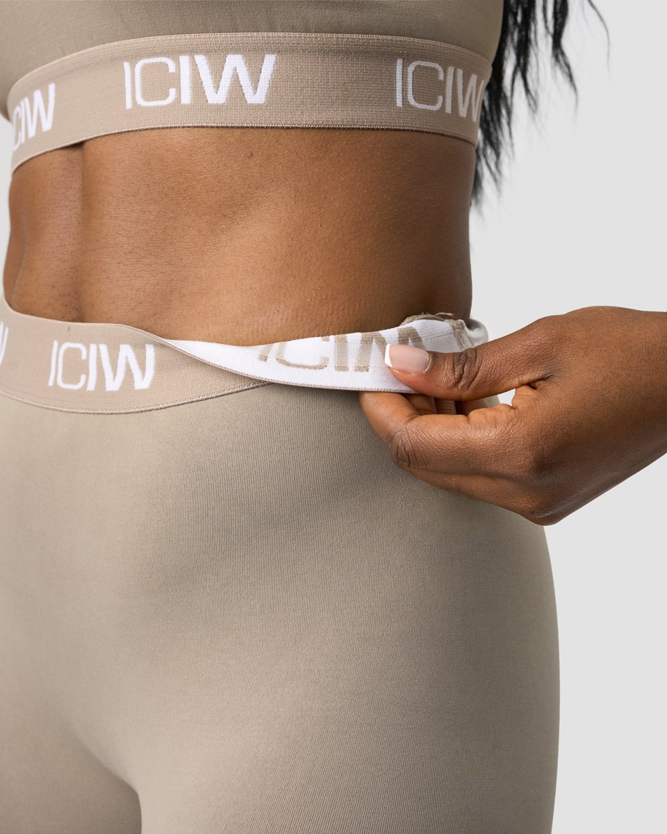 ICIW Define Seamless Logo Biker Shorts Taupe Beige | 542193SMK