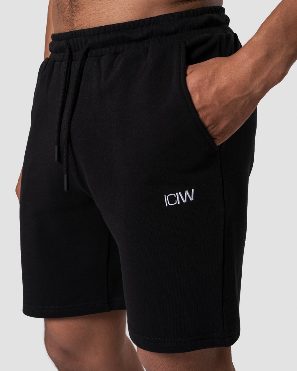 ICIW Essential Shorts Svarta | 253807OCD