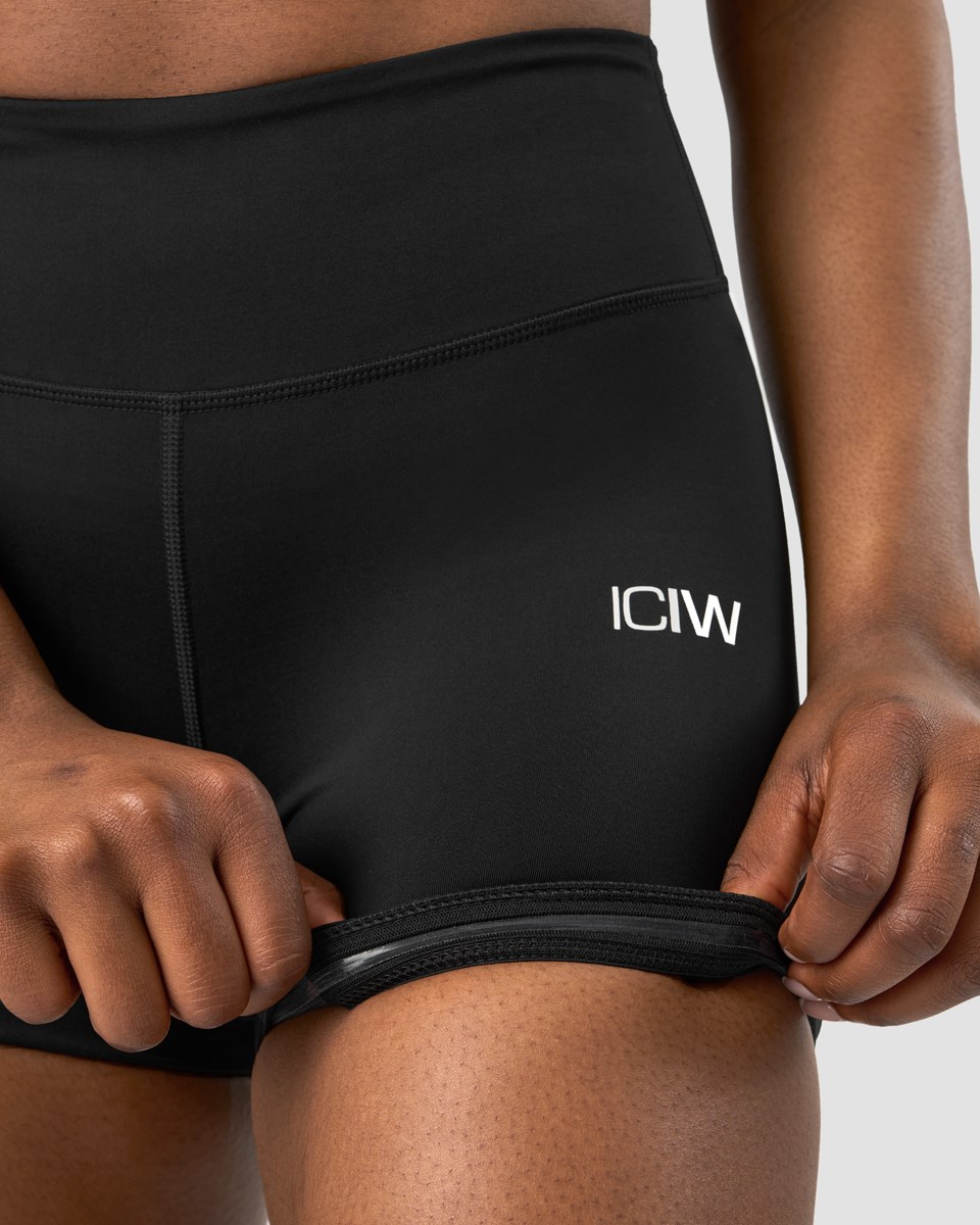 ICIW Klassiska V-shape Tight Shorts Wmn Svarta | 015698MRX