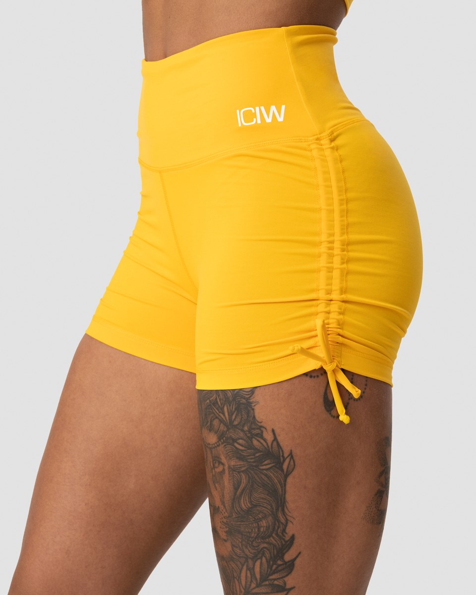 ICIW Scrunch V-shape Tie Shorts Sunset Wmn Gula | 294061YAP