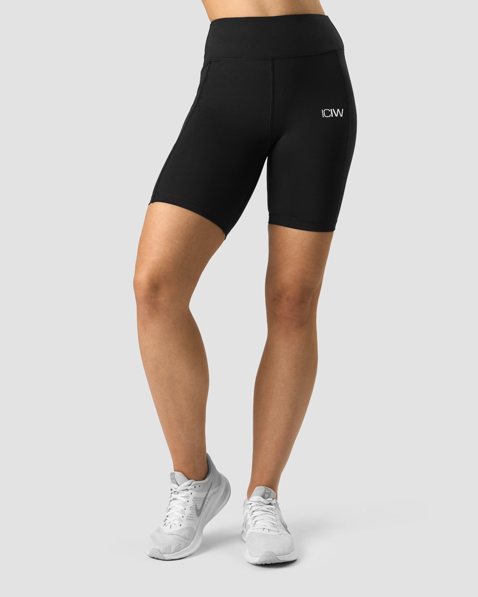 ICIW Scrunch V-shape pocket biker shorts Svarta | 243590EOJ