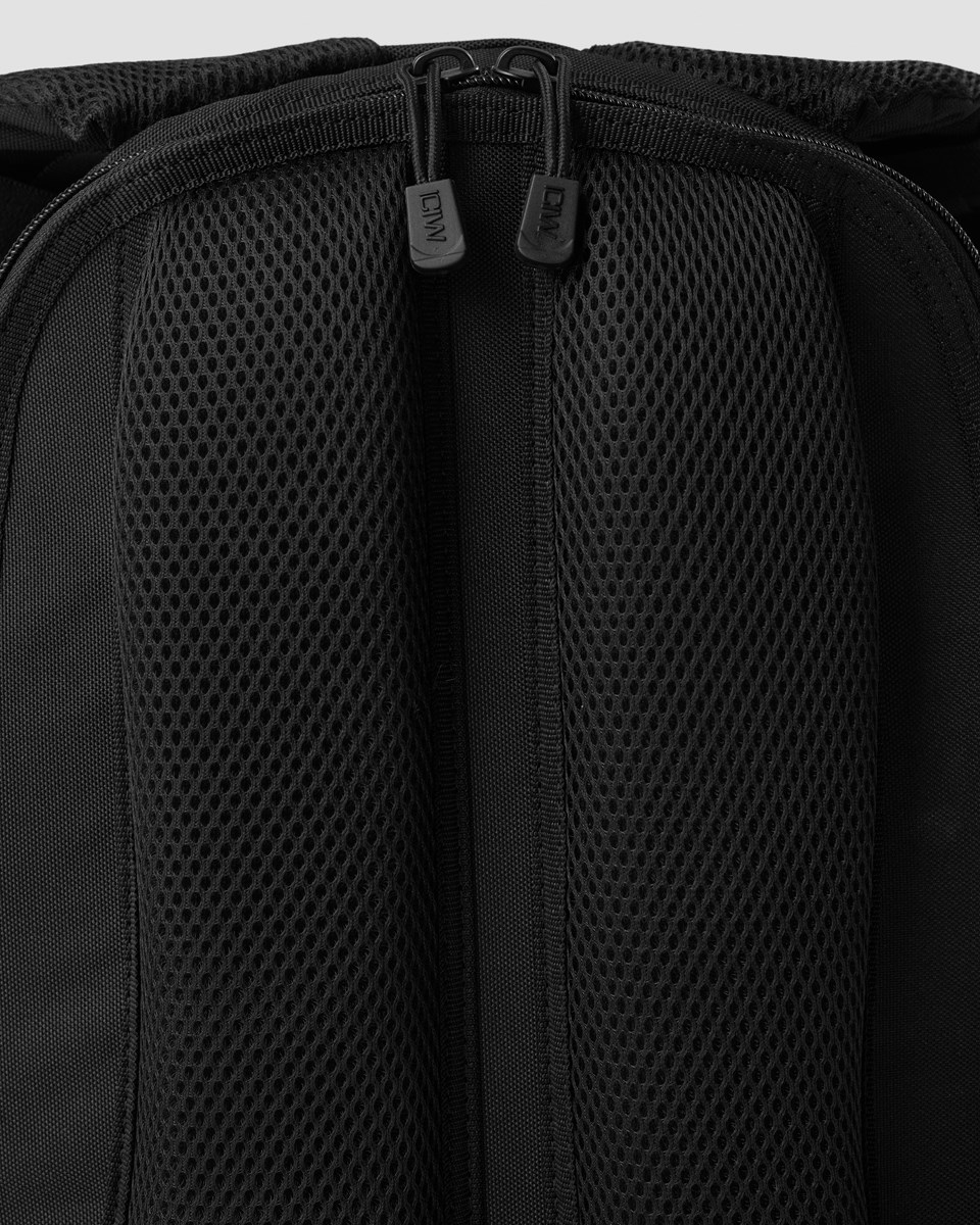 ICIW Total Backpack x 25L Svarta | 189456LFA