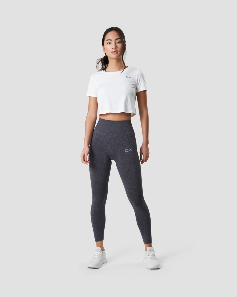 ICIW Tränings Crop Top Wmn Vita | 261493TQV